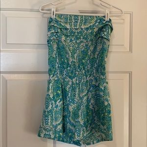 Strapless Bebe shorts romper with pockets